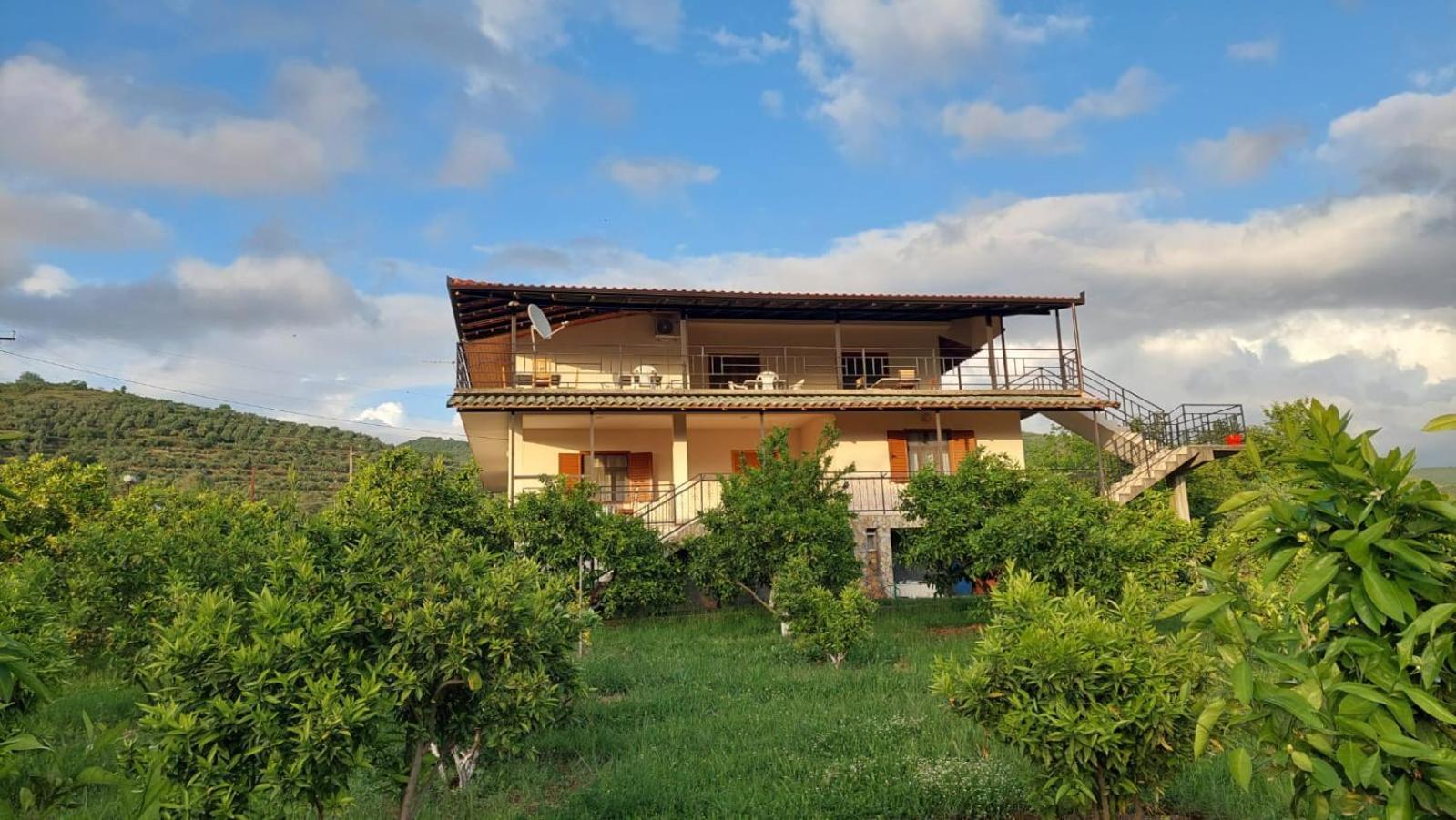 Guest House Xhaferaj بيرات المظهر الخارجي الصورة