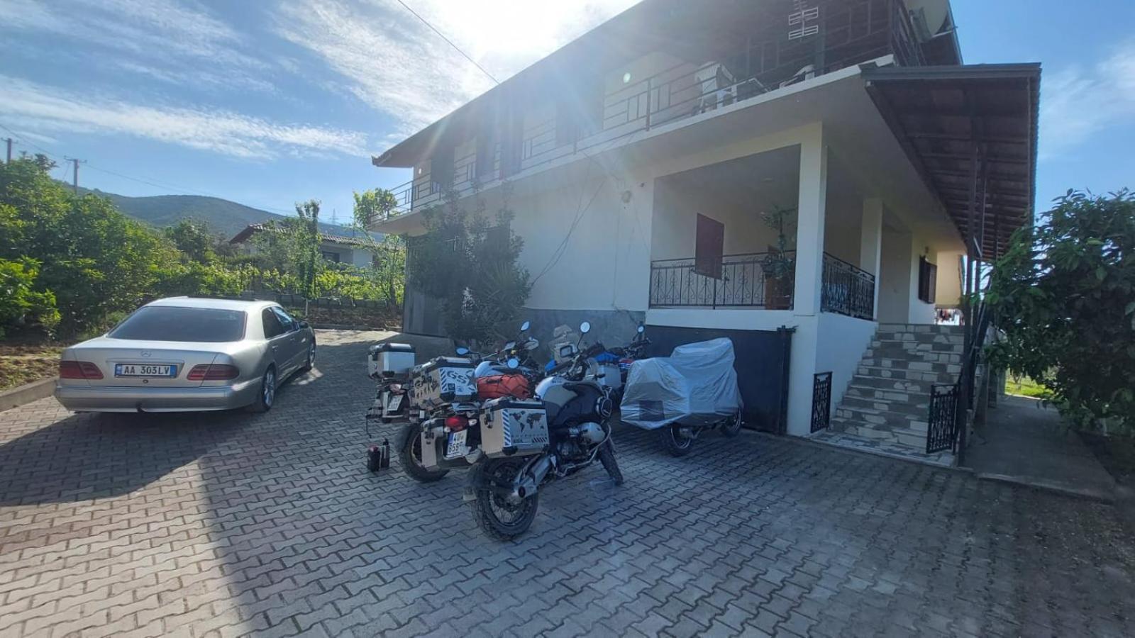 Guest House Xhaferaj بيرات المظهر الخارجي الصورة
